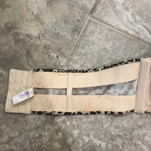 Cacique Cheetah Strapless Bra with Wire Size 44DD - Picture 8 of 13